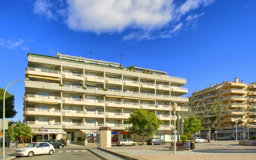 APARTAMENTOS ZAHARA