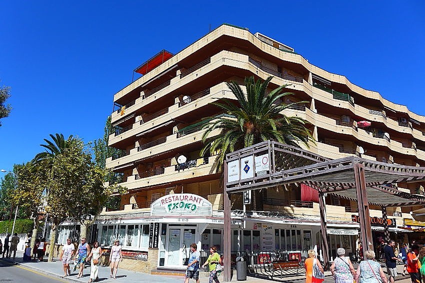 APARTAMENTOS AZAHAR