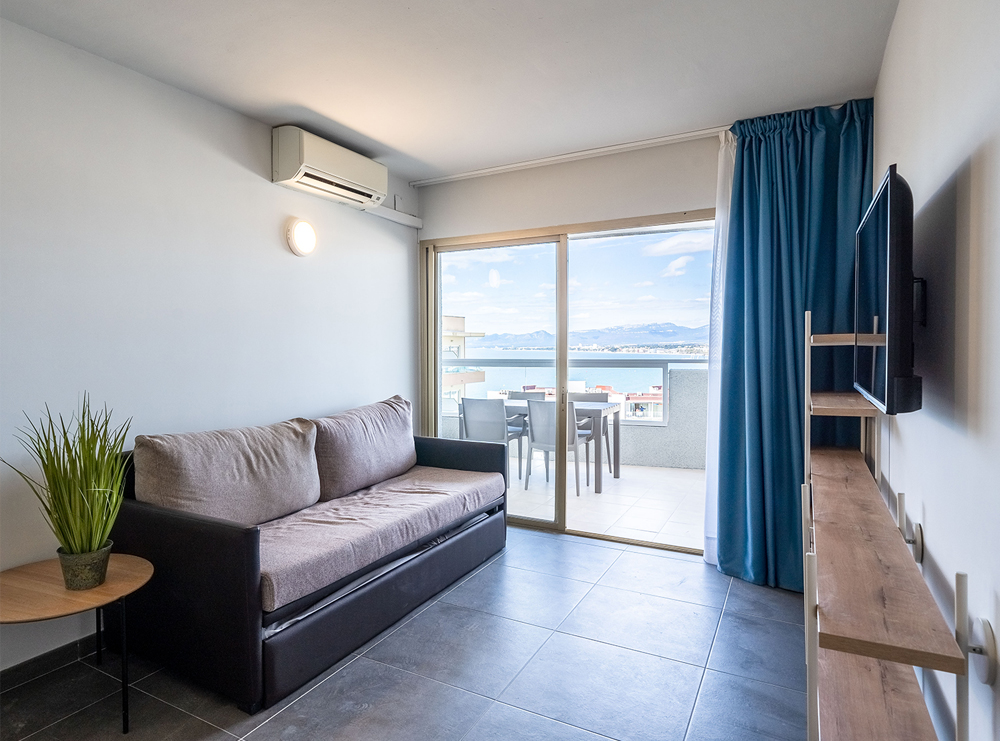 RENTALMAR BLUE BEACH