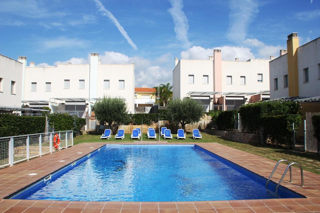 APARTAMENTOS Y VILLAS HOTUR VIA AUGUSTA