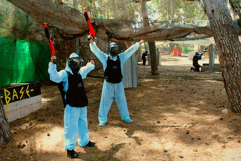 PAINTBALL