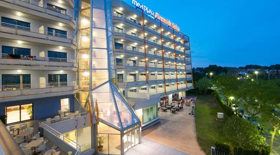 HOTEL PIRAMIDE
