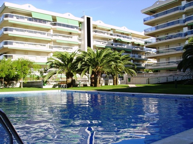 APARTAMENTOS LIVING/ SEVILLA